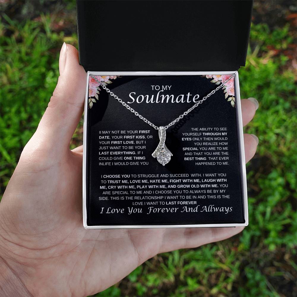 To My Soulmate Alluring Beauty Necklace